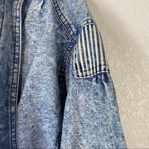 Vintage America Idea Acid Wash Denim Jacket - Picture 6 of 9